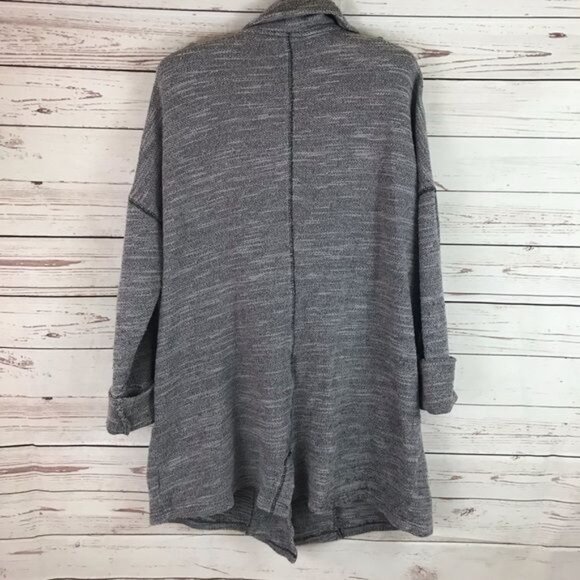 FREE PEOPLE Gray Knit Loose Double Button Cardigan Sz Medium - Picture 4 of 5